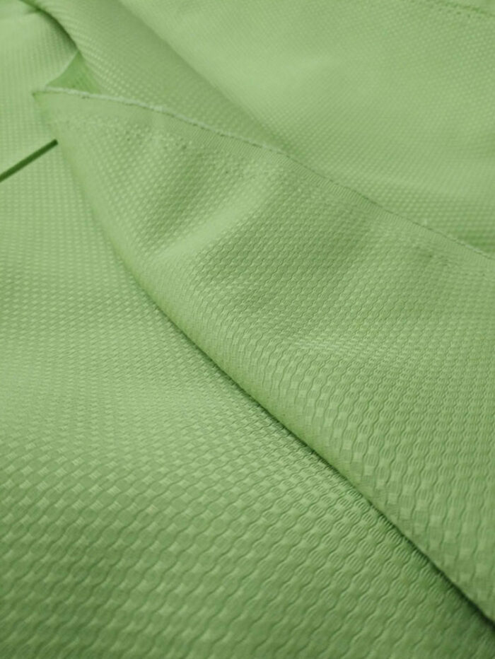 Yeşil renkli desenli fon perde