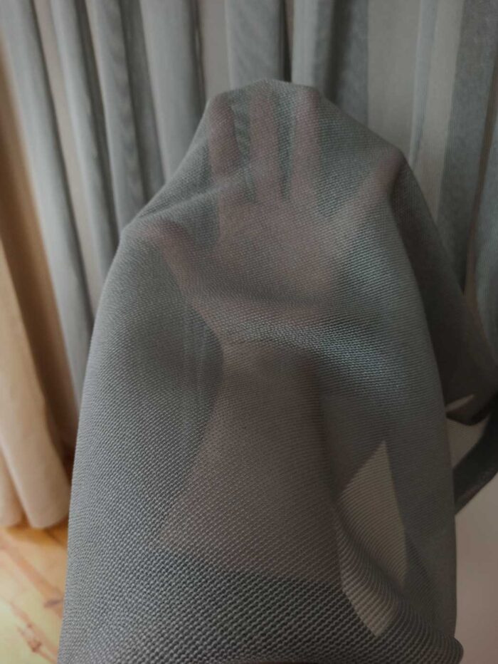 koyu gri düz tül perde