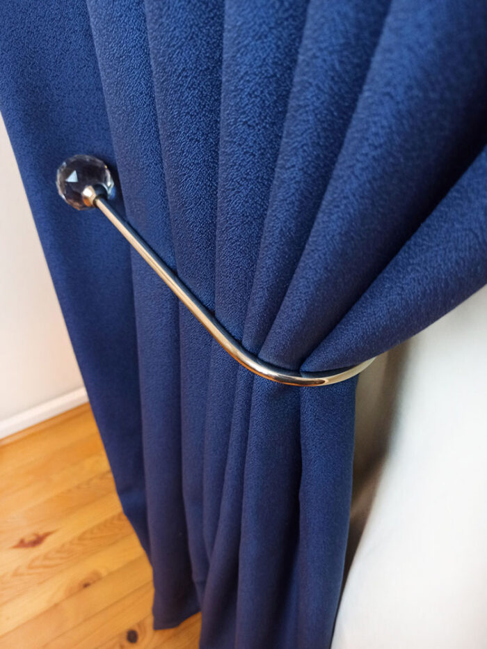 mavi renkli düz fon perde