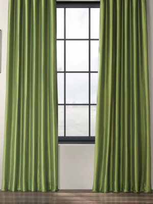 yeşil saten parlak fon perde