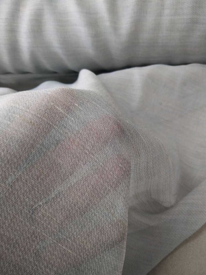 Açık gri keten tül