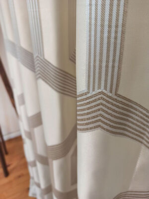 geometrik desenli fon perde