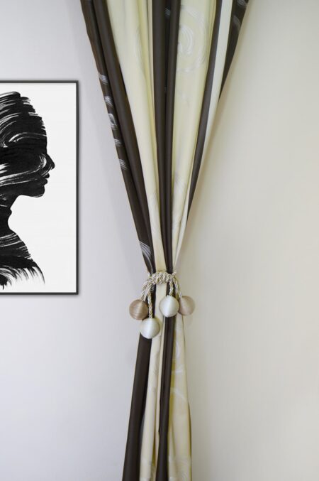 desenli kahve rengi perde