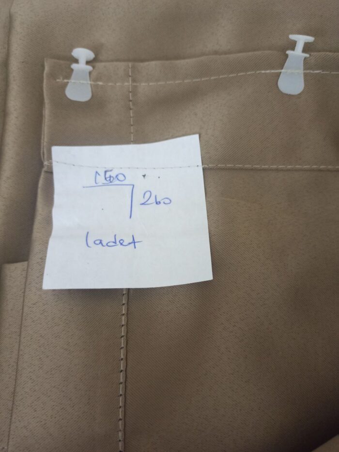 kahverengi karartma perde modelleri