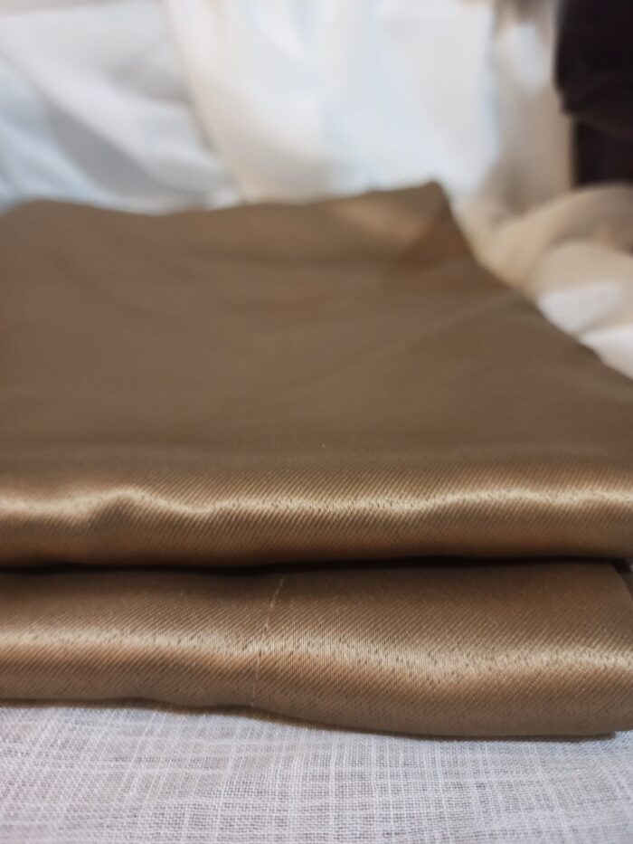 Kahverengi karartma perde fiyatları ve modelleri incele