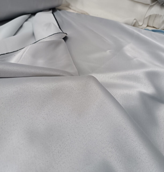 gümüş gri karartma perde