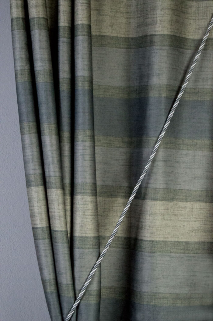 Gri karartma perde modelleri