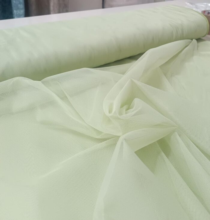 Yeşil rengi çocuk odası perdesi