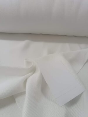 Beyaz renkli Fon Perde