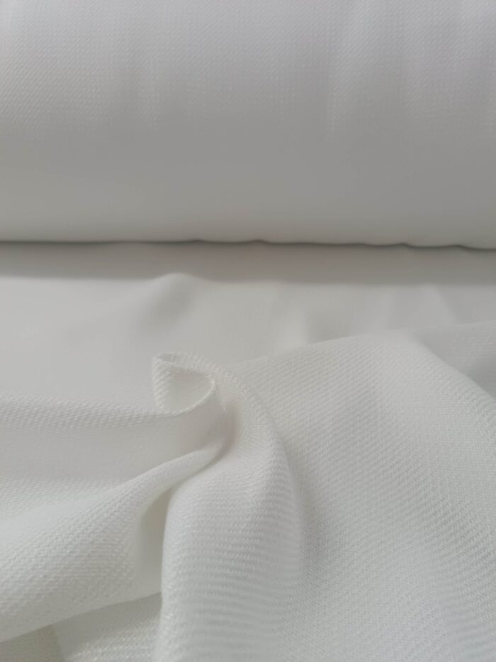 Beyaz renkli Fon Perde