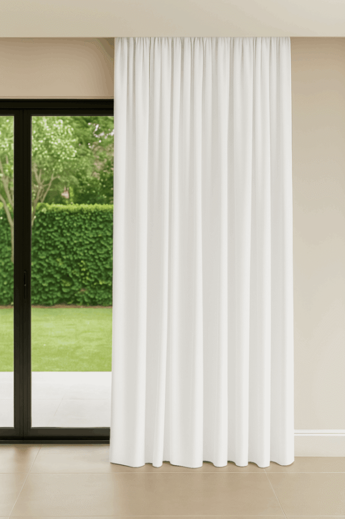 Beyaz renkli Fon Perde