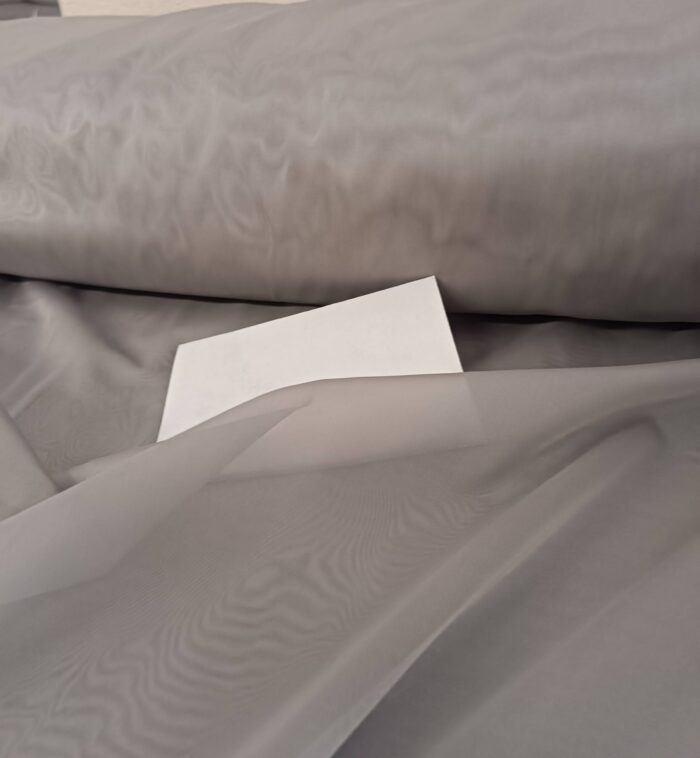 ipeksi gri tül modası , ipek tül fiyatları