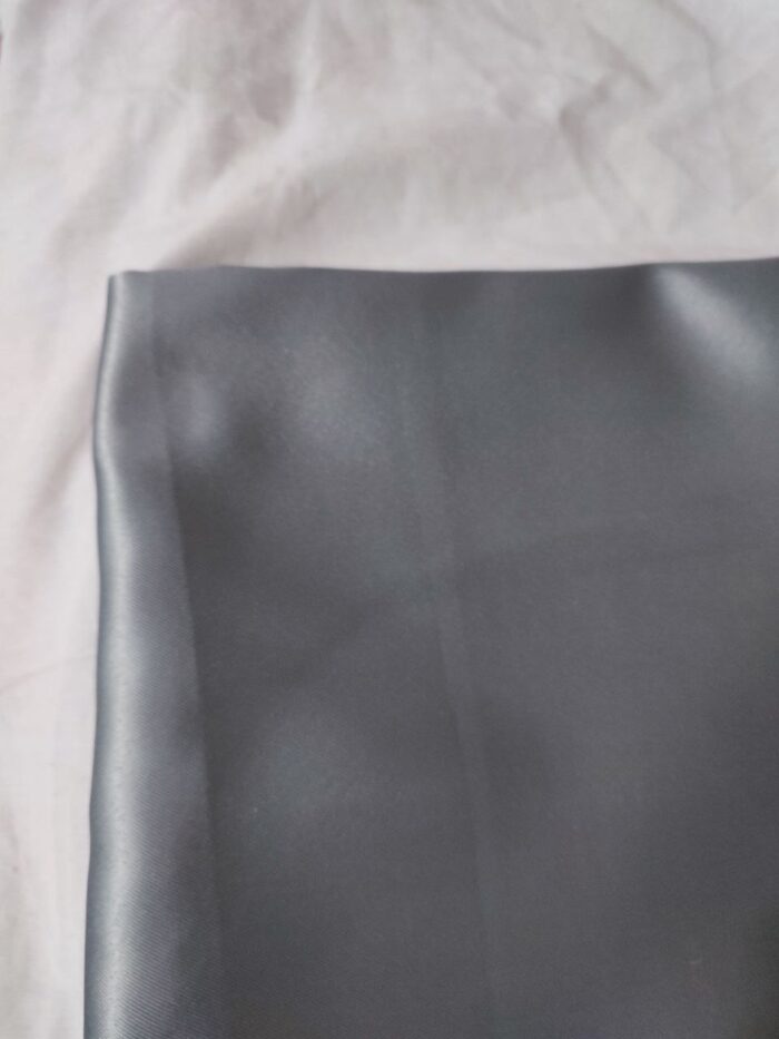 gri renkli karartma blackout perde modelleri