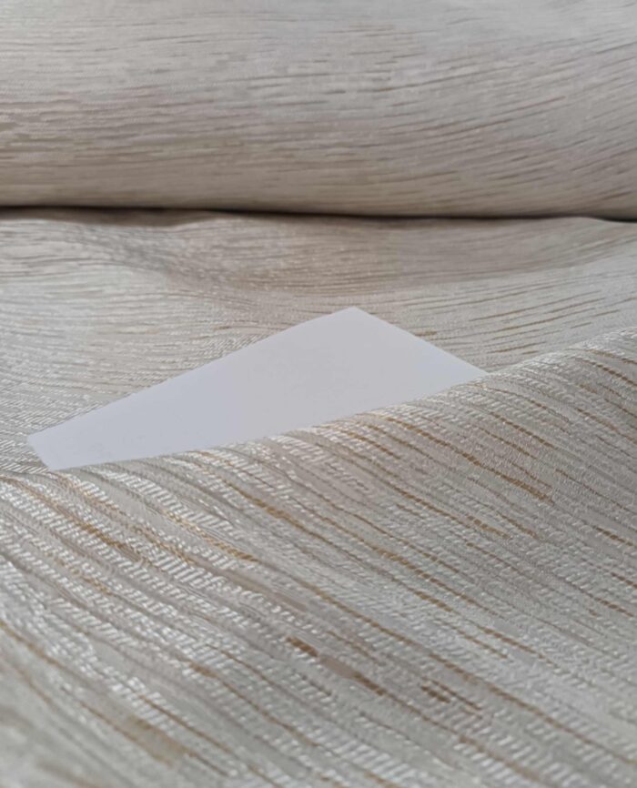 Salon için bej rengi fon perde