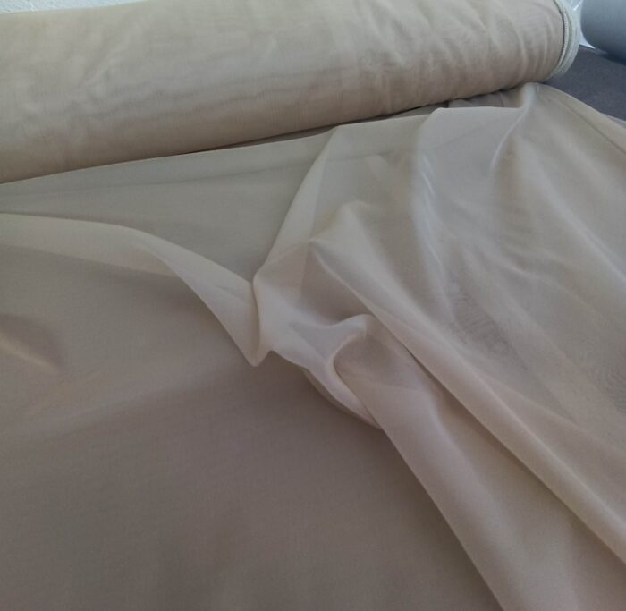 İpeksi bej tül perde