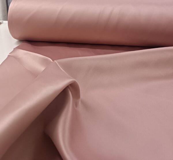 yavruağzı saten perde fiyatları