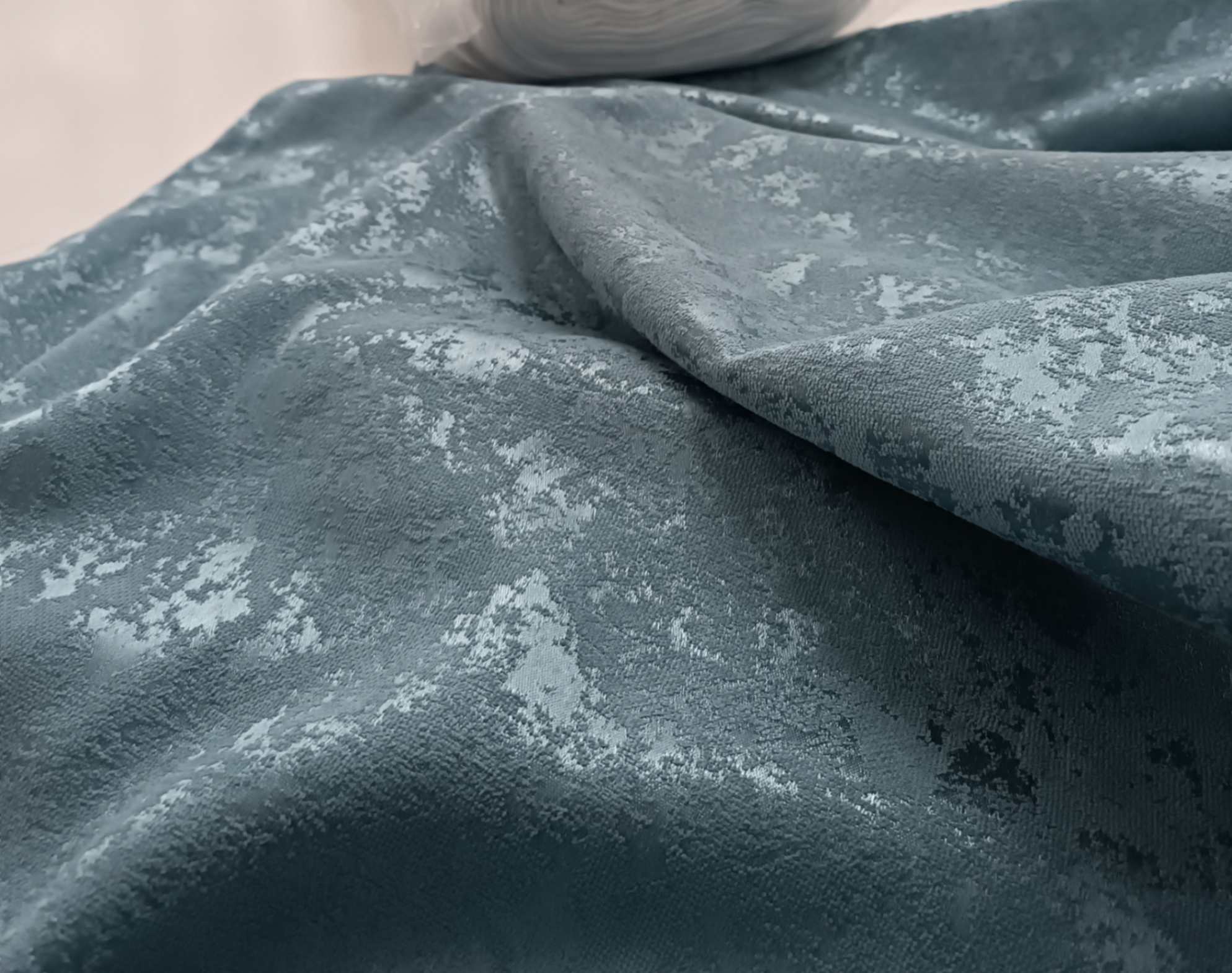 Kabartma Desenli mavi fon perde4