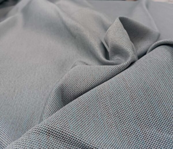 Açık Gri Keten Fon Perde – Şık ve Işık Geçirmez Blackout