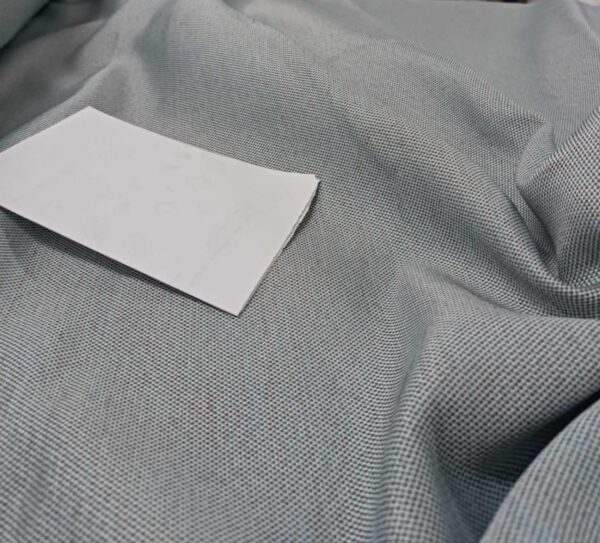 Açık Gri Keten Fon Perde – Şık ve Işık Geçirmez Blackout