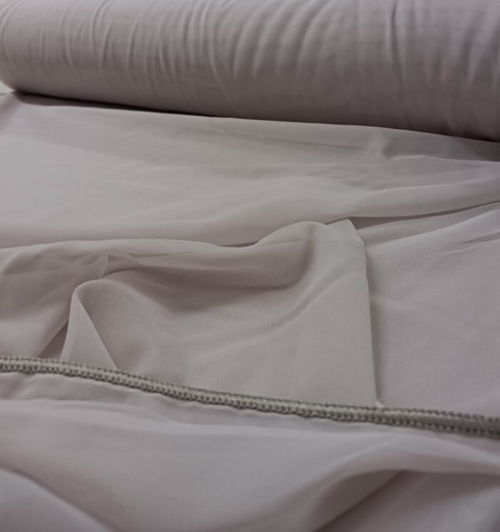 Salon için açık lila tül perde