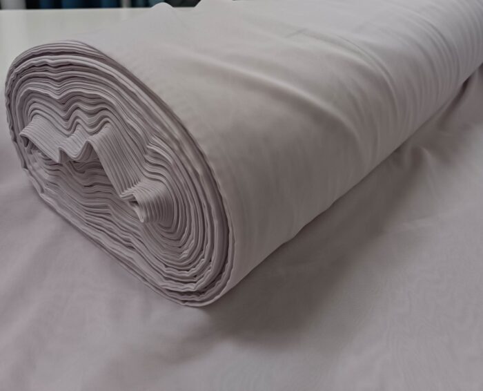 Korniş uyumlu açık lila tül perde