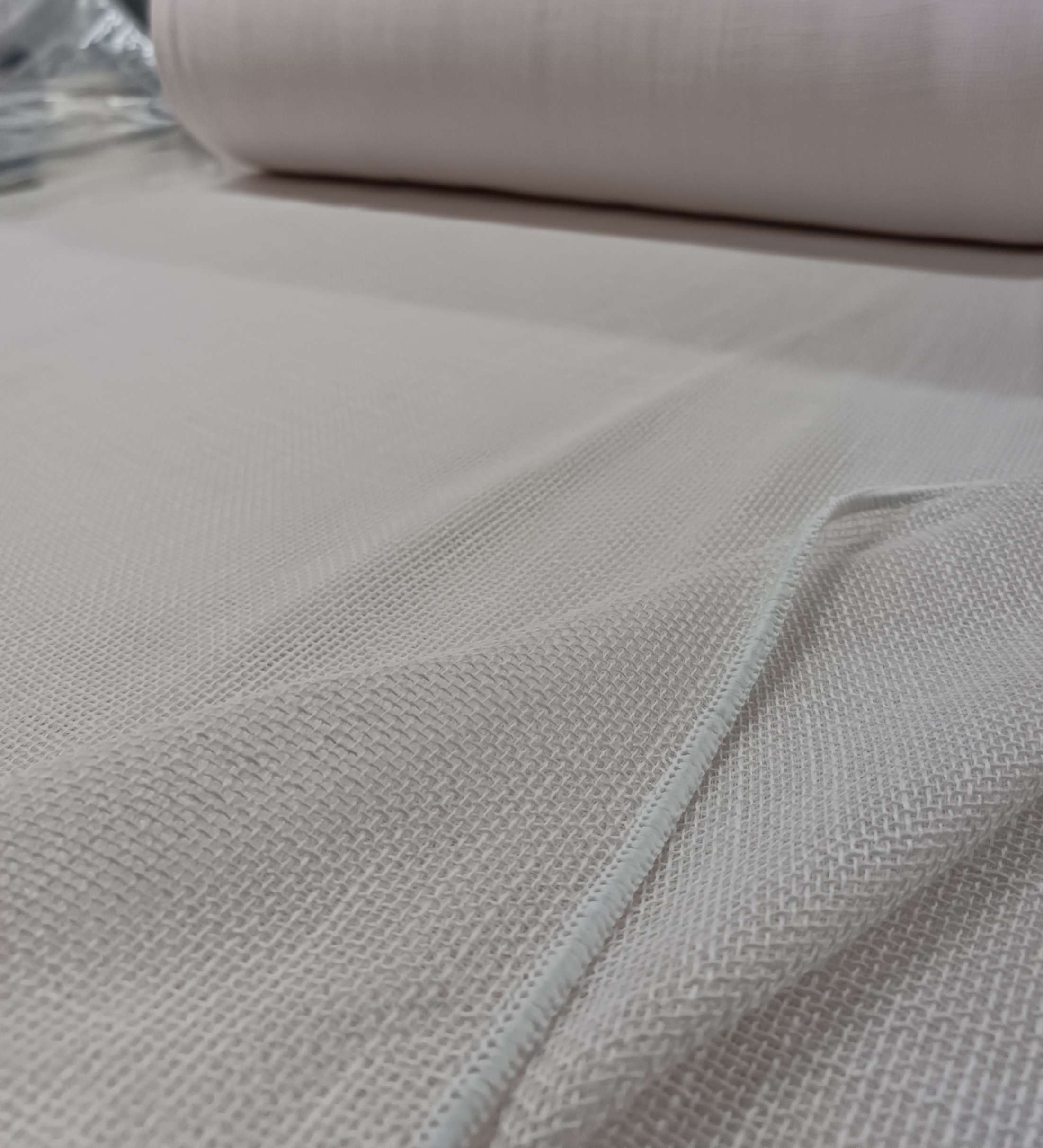 Korniş uyumlu açık pembe kalın keten tül perde