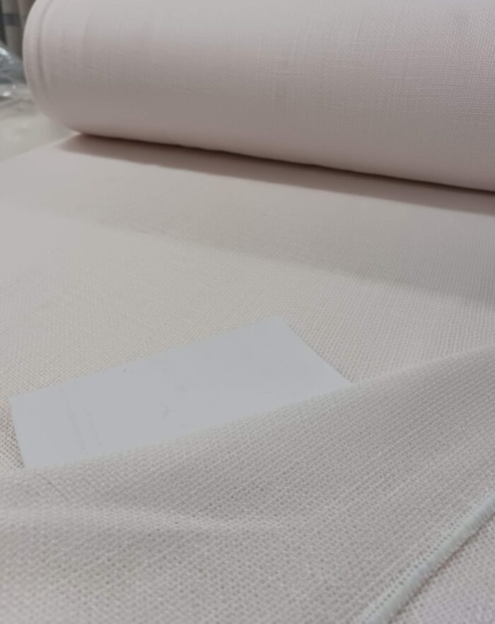 Açık pembe keten tül perde sade ve zarif görünüm