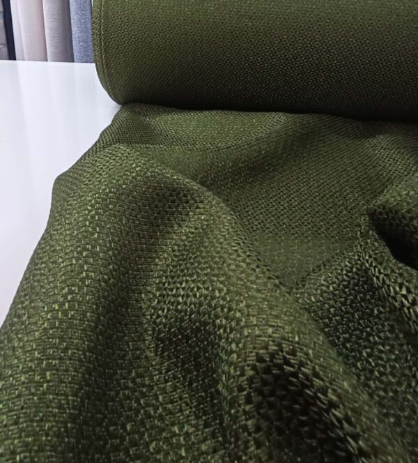 Kalın dokulu koyu yeşil perde yakın çekim