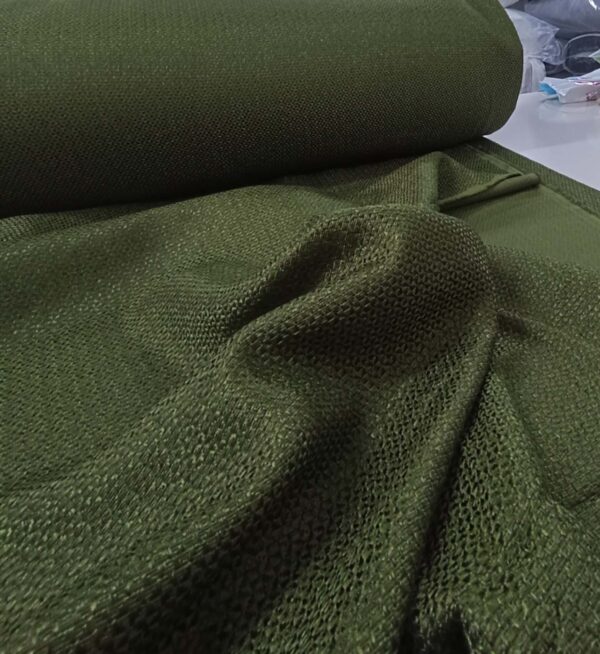 Korniş uyumlu koyu yeşil fon perde