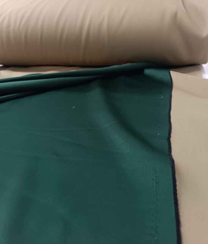 Zümrüt yeşili karratma blackout perde