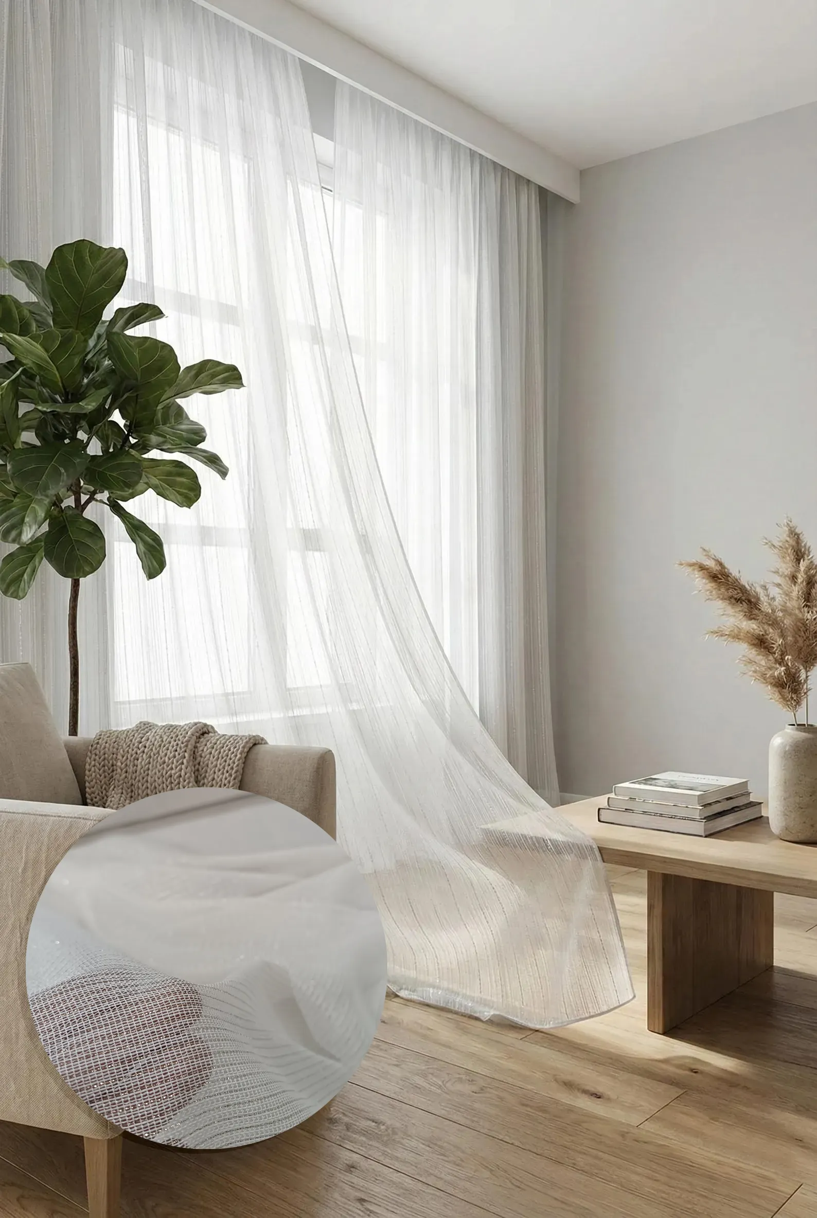 Parıltılı ve kendinden desenli eteği şeritli beyaz tül perde