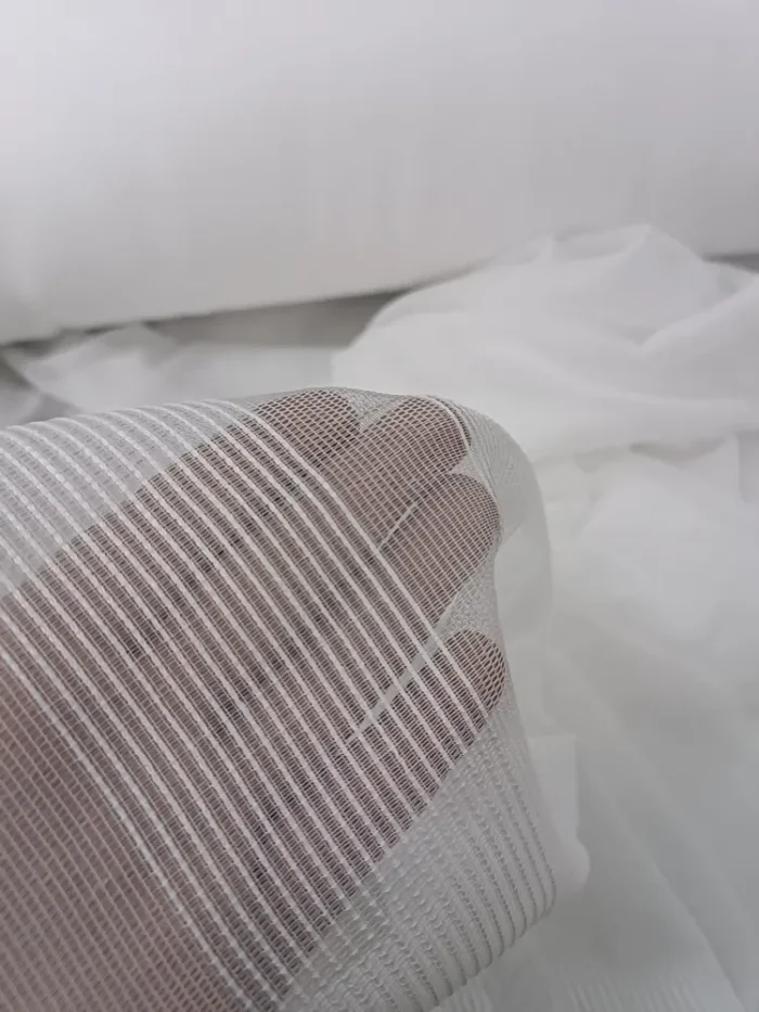 beyaz çizgili tül perde