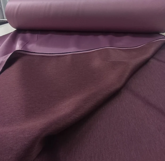 Uyku kalitesi için mürdüm moru karartma perde modelleri