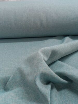 "Kırışmaya dayanıklı yapısı ve nefes alan kaliteli keten dokusuyla yatak odaları için ideal, ütü gerektirmeyen premium mint yeşili fon perde detayı."