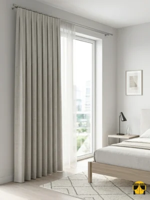 "Myra krem keten fon perdenin doğal lifli dokusu ve sıcak tonunun yatak odasında yarattığı modern, huzurlu ve ferah atmosfer."